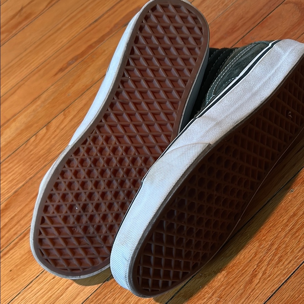 Vans Green High-Top Sneakers - Picture 5 of 8